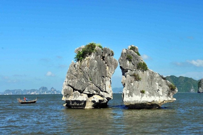 Hòn Trống Mái